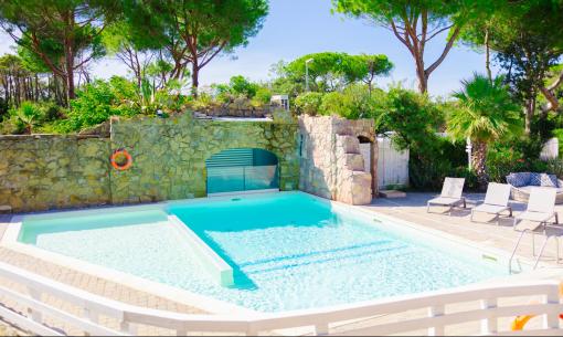 alledune de angebot-september-im-hotel-castagneto-carducci-mit-pool-und-privatstrand 004