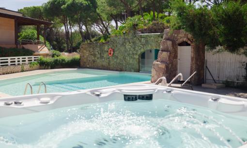 alledune it offerta-vacanza-agosto-in-hotel-a-castagneto-carducci-in-toscana-con-spiaggia-privata 005